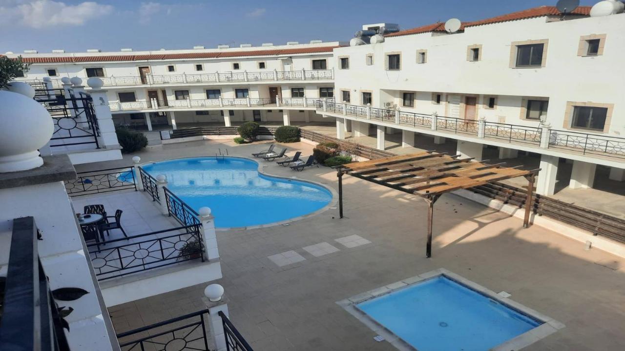 Paramount Gardens Resorts C201 Larnaca Extérieur photo