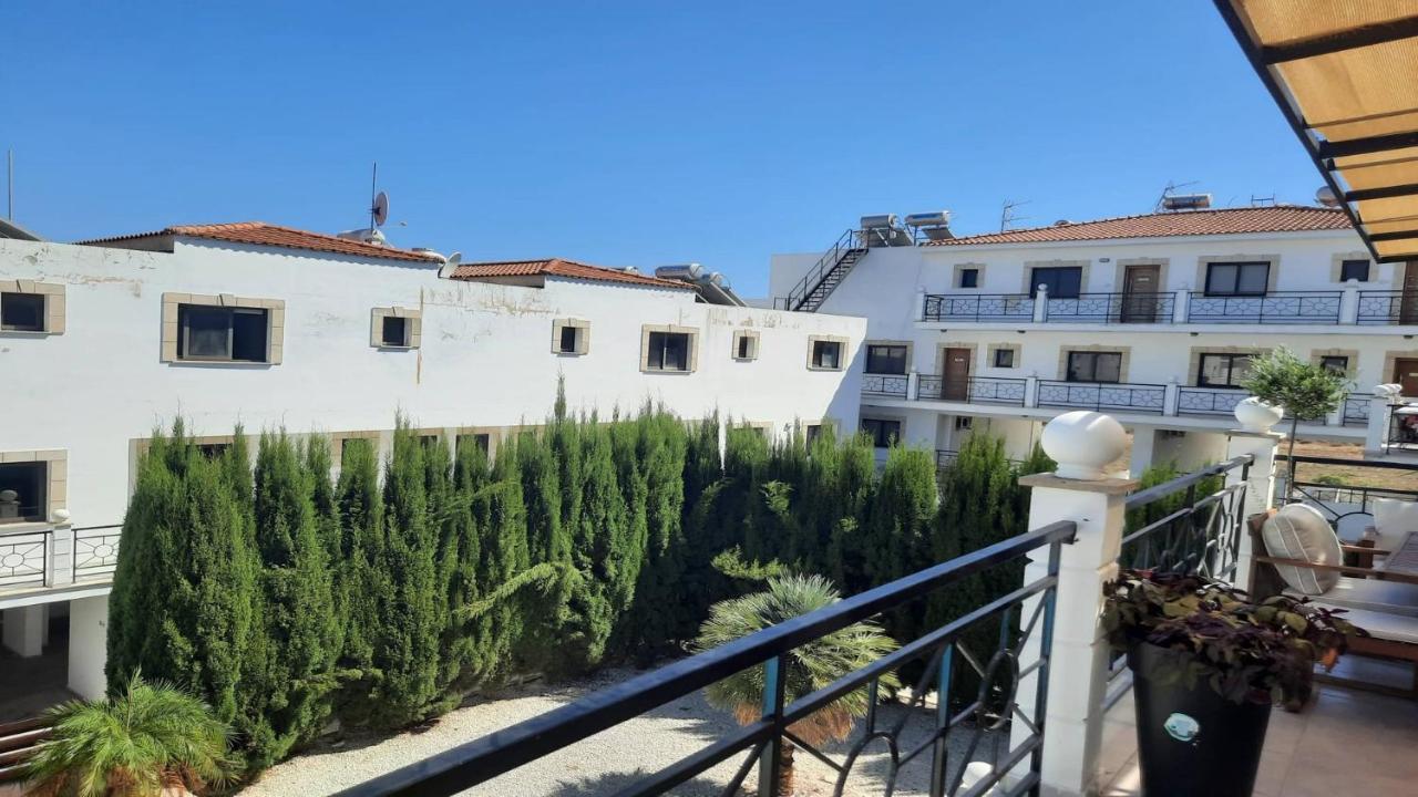 Paramount Gardens Resorts C201 Larnaca Extérieur photo